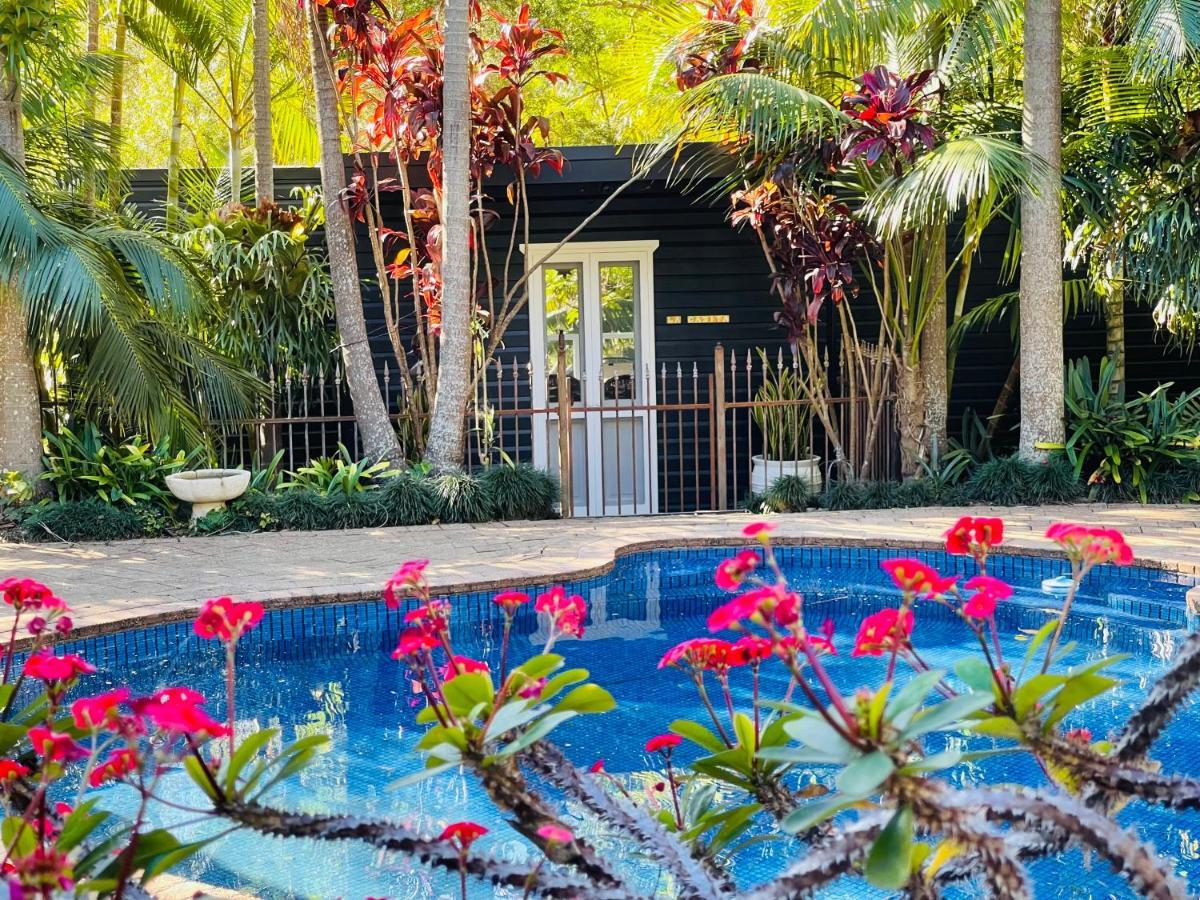Sensom Boutique Bed And Breakfast サファイア・ビーチ エクステリア 写真