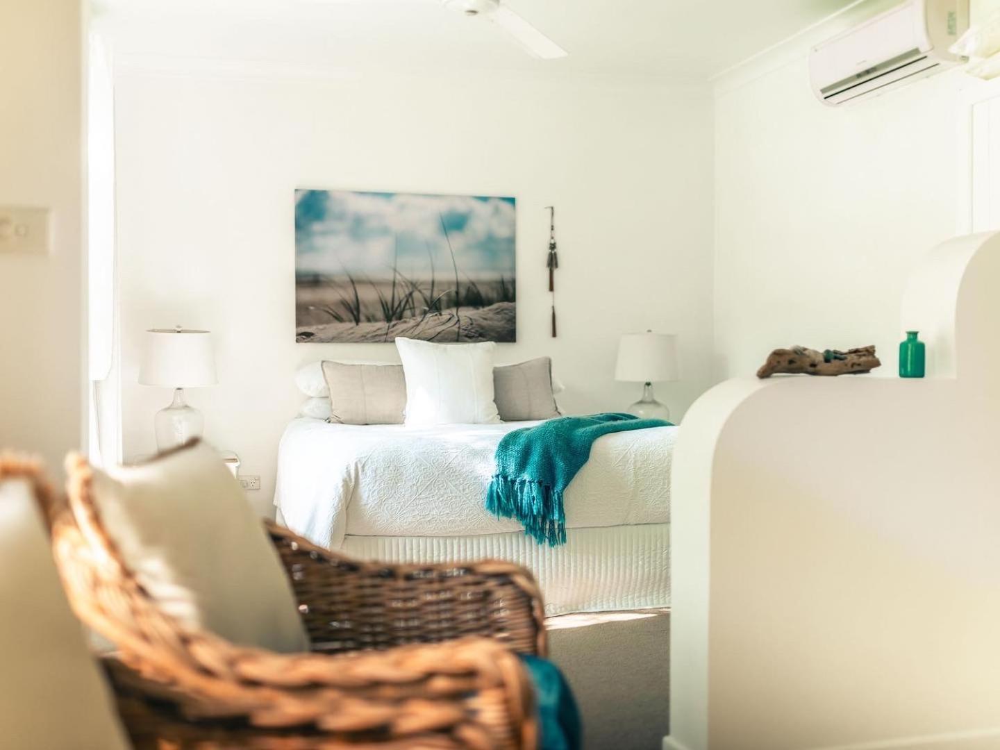 Sensom Boutique Bed And Breakfast サファイア・ビーチ エクステリア 写真